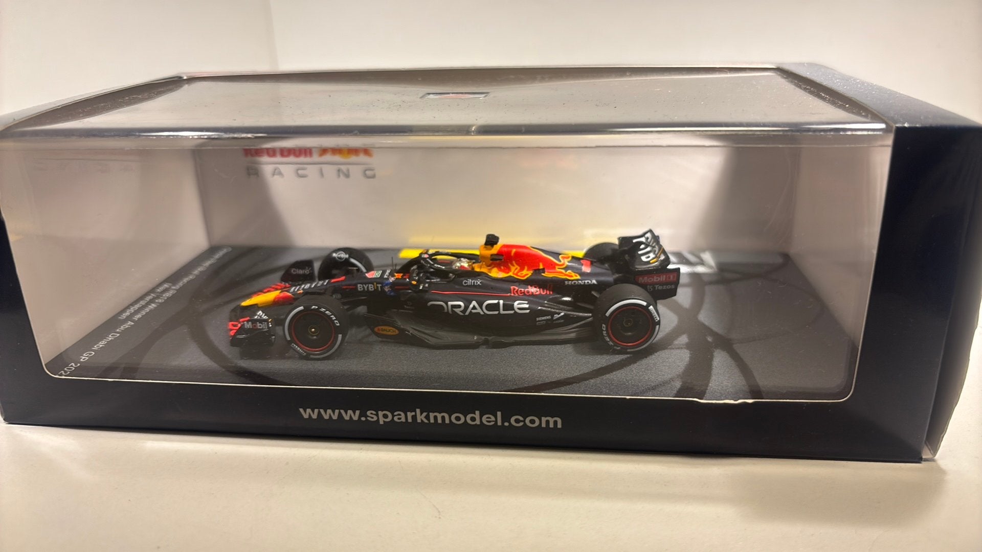 F1 red bull rb18 win abu dhabi max verstappen 2022 spark, Overige merken, Auto, Ophalen of Verzenden, A