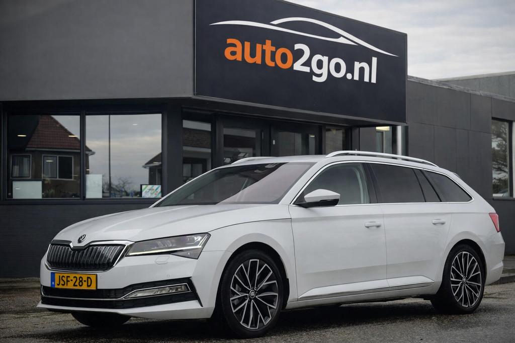 Skoda Superb Combi 1.4 TSI iV AUT6 LAURIN & KLEMENT 94D.KM!, Auto's, Skoda, Gebruikt, 4 cilinders, Wit, Leder