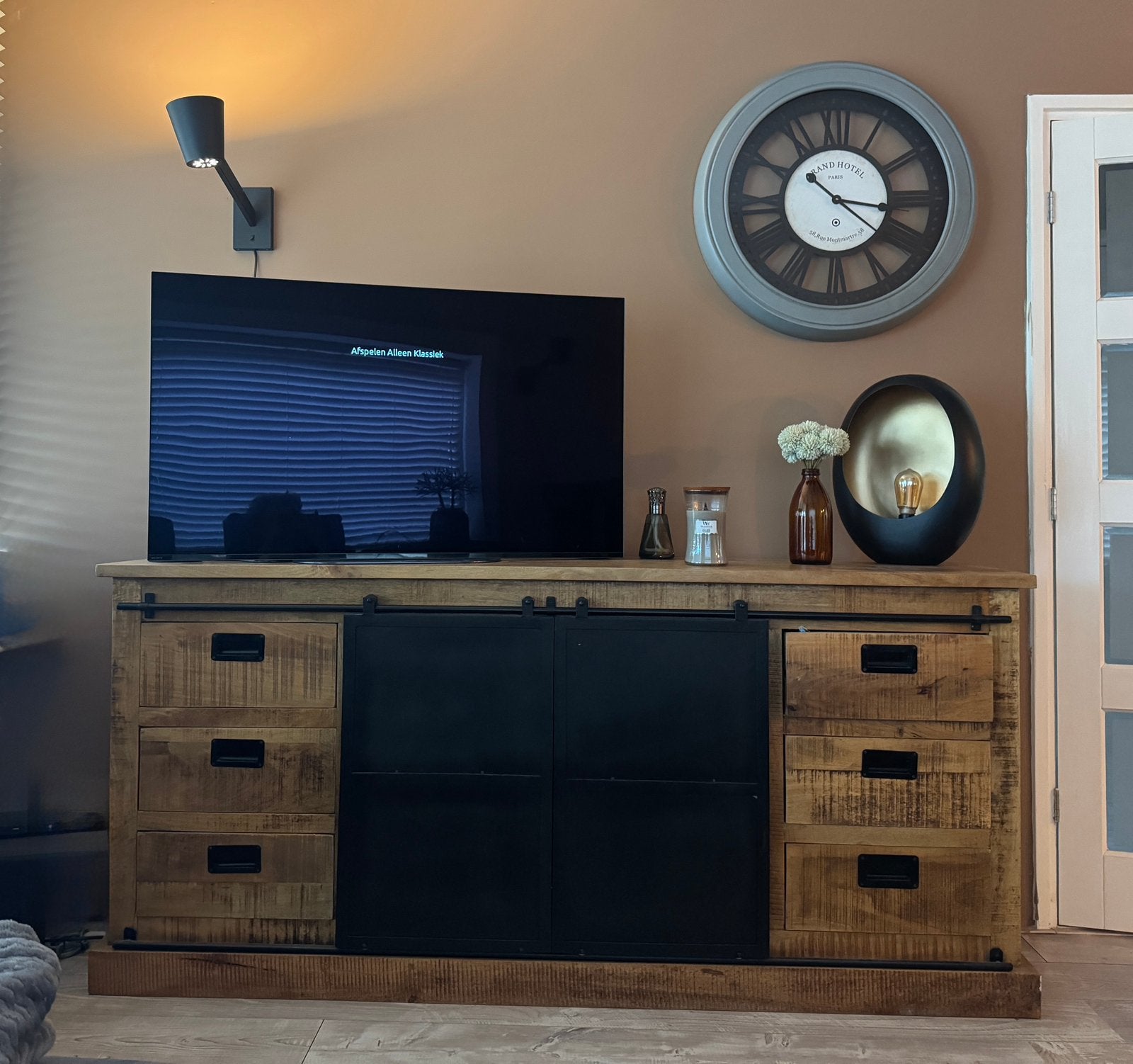 Industrieel dressoir/tv-meubel van mangohout en zwart metaal, Met lade(s), 200 cm of meer, 25 tot 50 cm, Ophalen