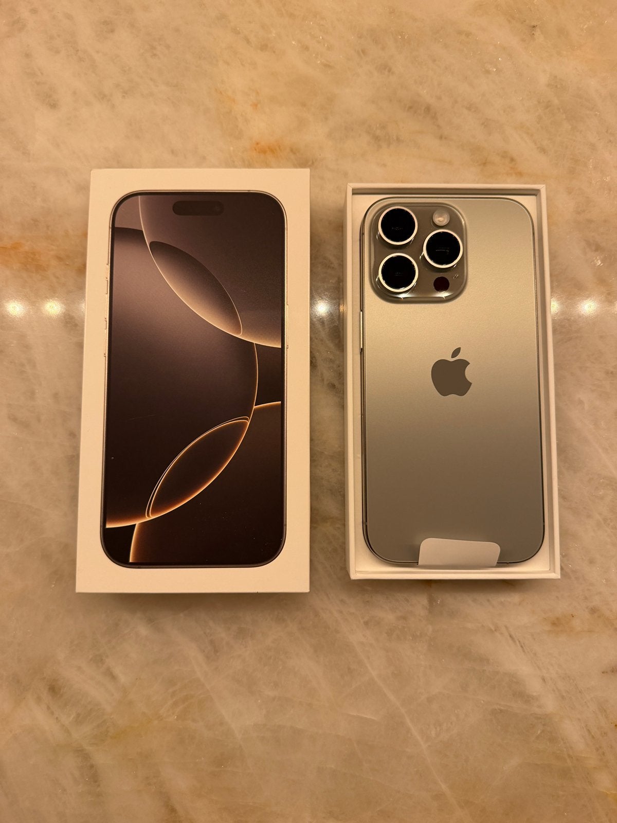 Foto 5 van Iphone 16pro 128GB *NEW*