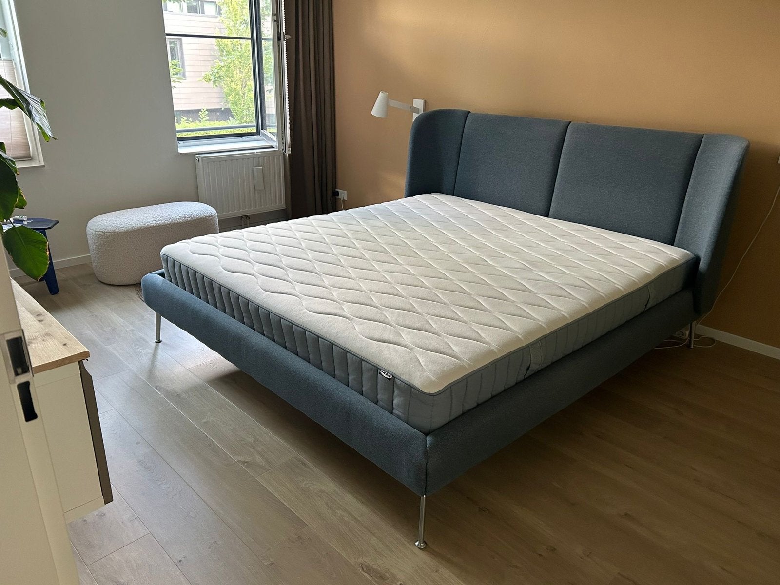 IKEA TUFJORD bed met VÅGSTRANDA matras 180x200, Huis en Inrichting, Slaapkamer | Bedden, Ophalen, Gebruikt, Blauw, Tweepersoons