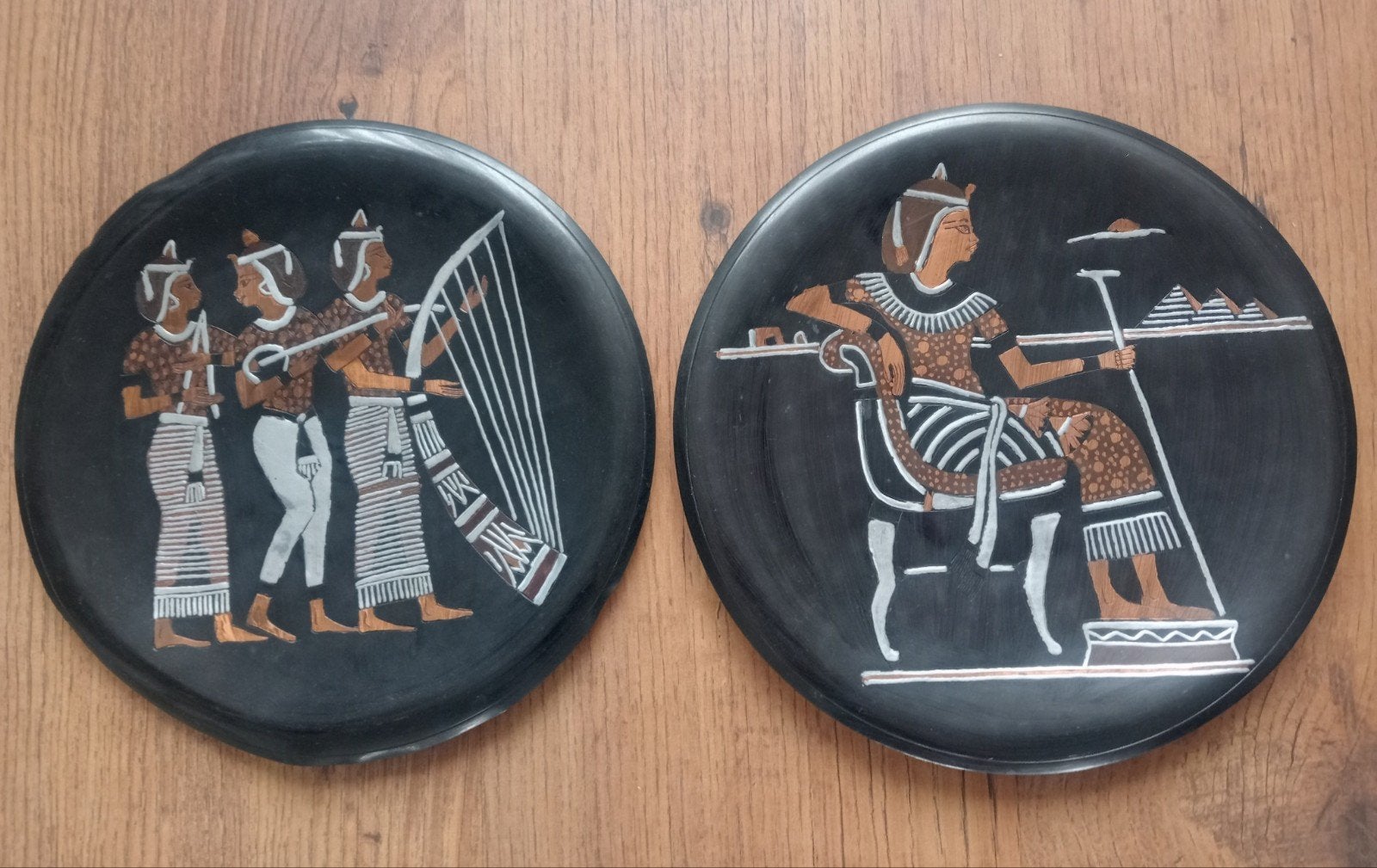 2 vintage Egyptische koperen wandborden 25 cm, Ophalen of Verzenden, Koper