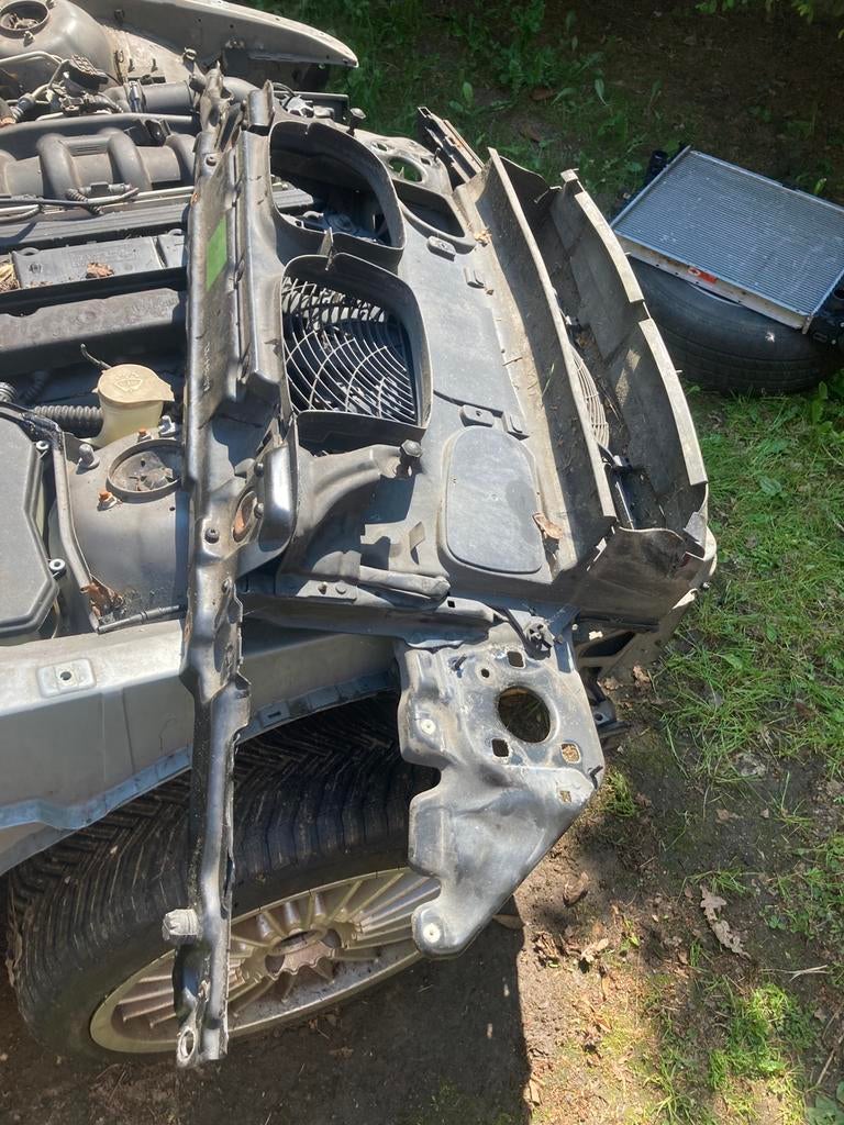 Bmw e39 voorfront +ventilator, Ophalen, BMW, Bumper