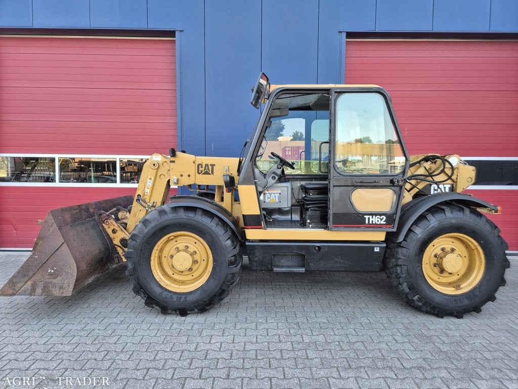 CATERPILLAR TH62 VERREIKER MET POWERSHIFT 4X4X4 KENTEKEN, Zakelijke goederen, Caterpillar, -, Verreiker, Niet opgegeven