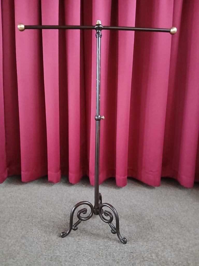 Elegante kledingrek / displayrek van metaal, Ophalen of Verzenden, Gebruikt