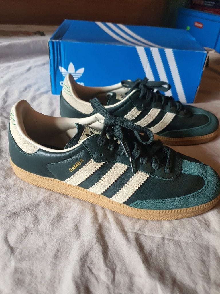 Nieuwe Adidas Samba maat 42, Blauw, Nieuw, Ophalen of Verzenden, Sneakers of Gympen