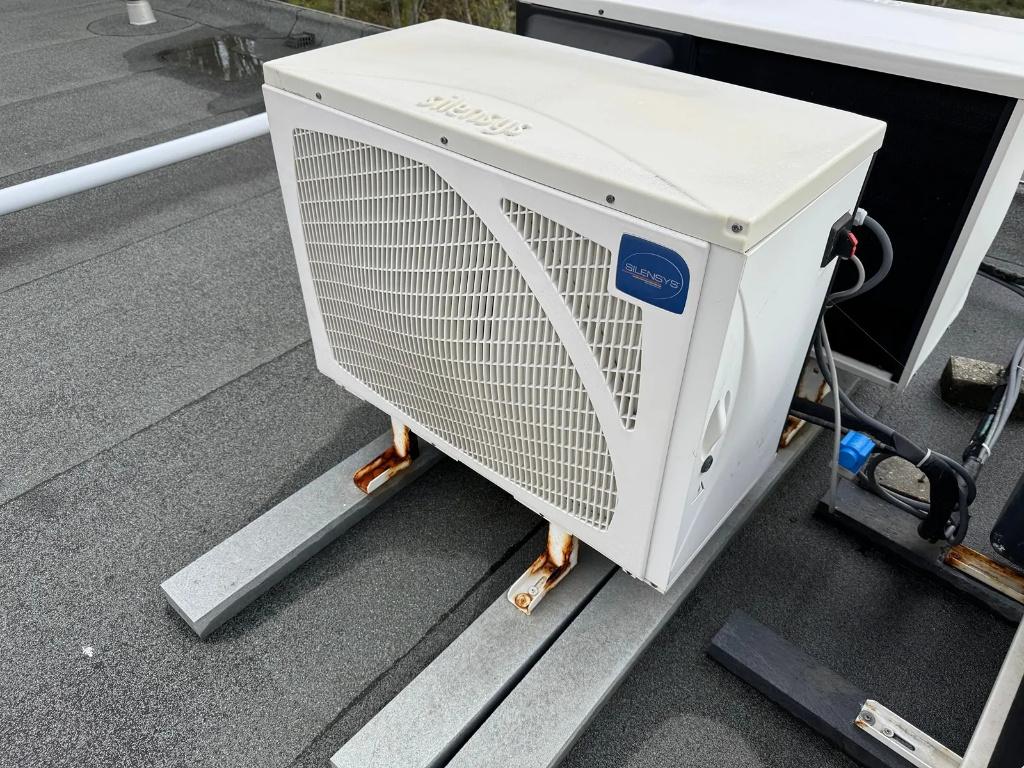 Silensys koelmotor (SILAJ4517ZTZ) en ECO luchtkoeler, Ophalen, Gebruikt, Koelen en Vriezen