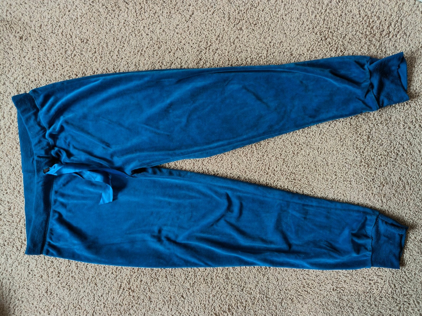 Comfortabele velours broek - Maat M, Kleding | Dames, Ophalen of Verzenden, Zo goed als nieuw, Maat 38/40 (M)