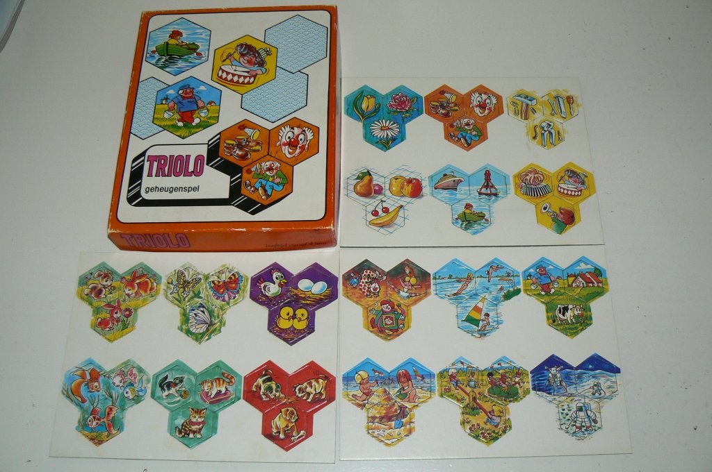 Vintage memory, Triolo geheugenspel van HEMA jaren '80, Een of twee spelers, Ophalen of Verzenden, Zo goed als nieuw, HEMA