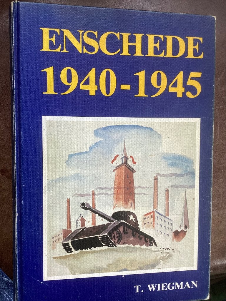 Enschede 1940 - 1945 T. Wiegman, Boeken, Ophalen of Verzenden, Zo goed als nieuw