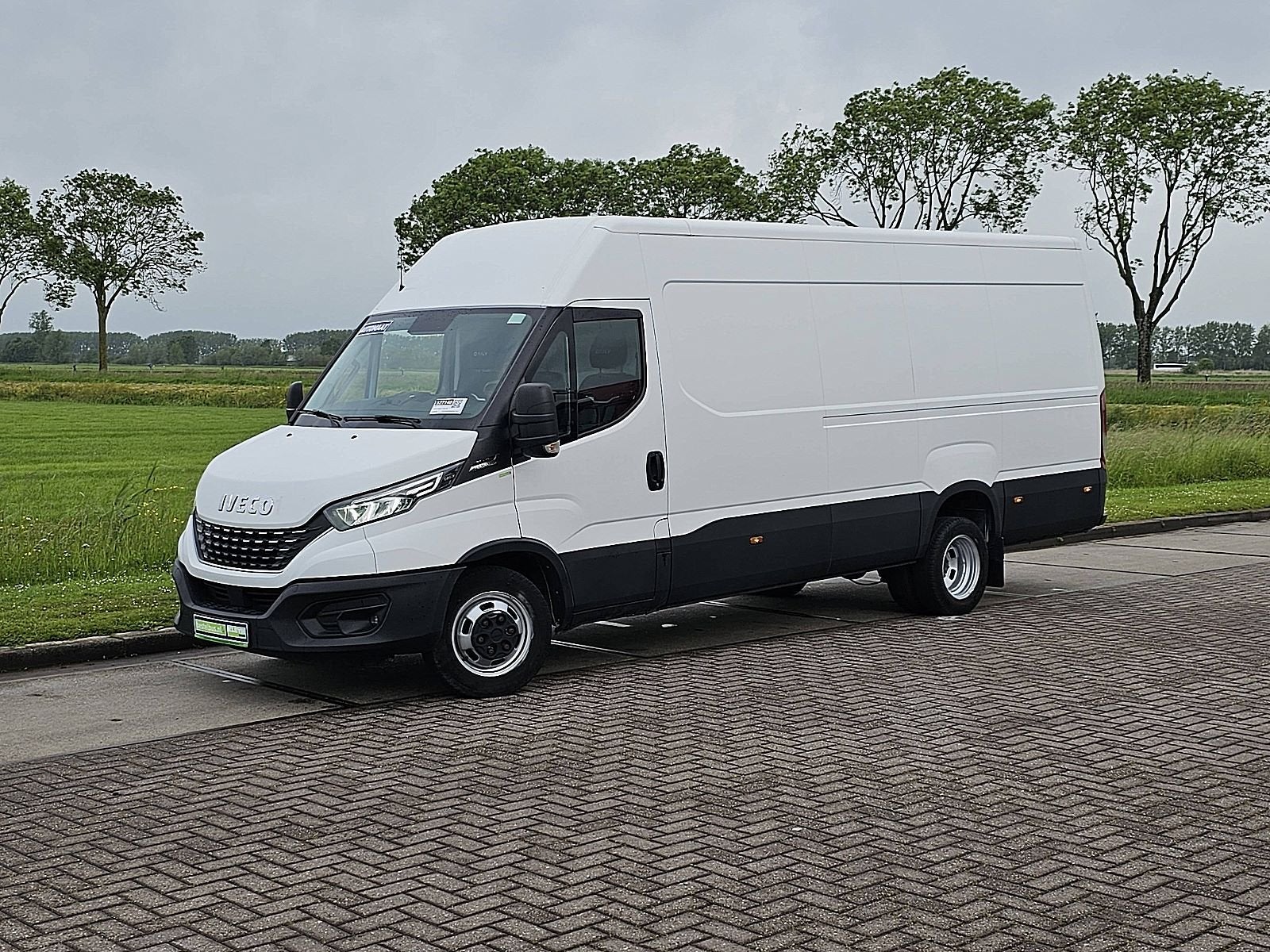 IVECO DAILY 35C18 ac automaat euro6, Auto's, Automaat, Gebruikt, Euro 6, 4 cilinders
