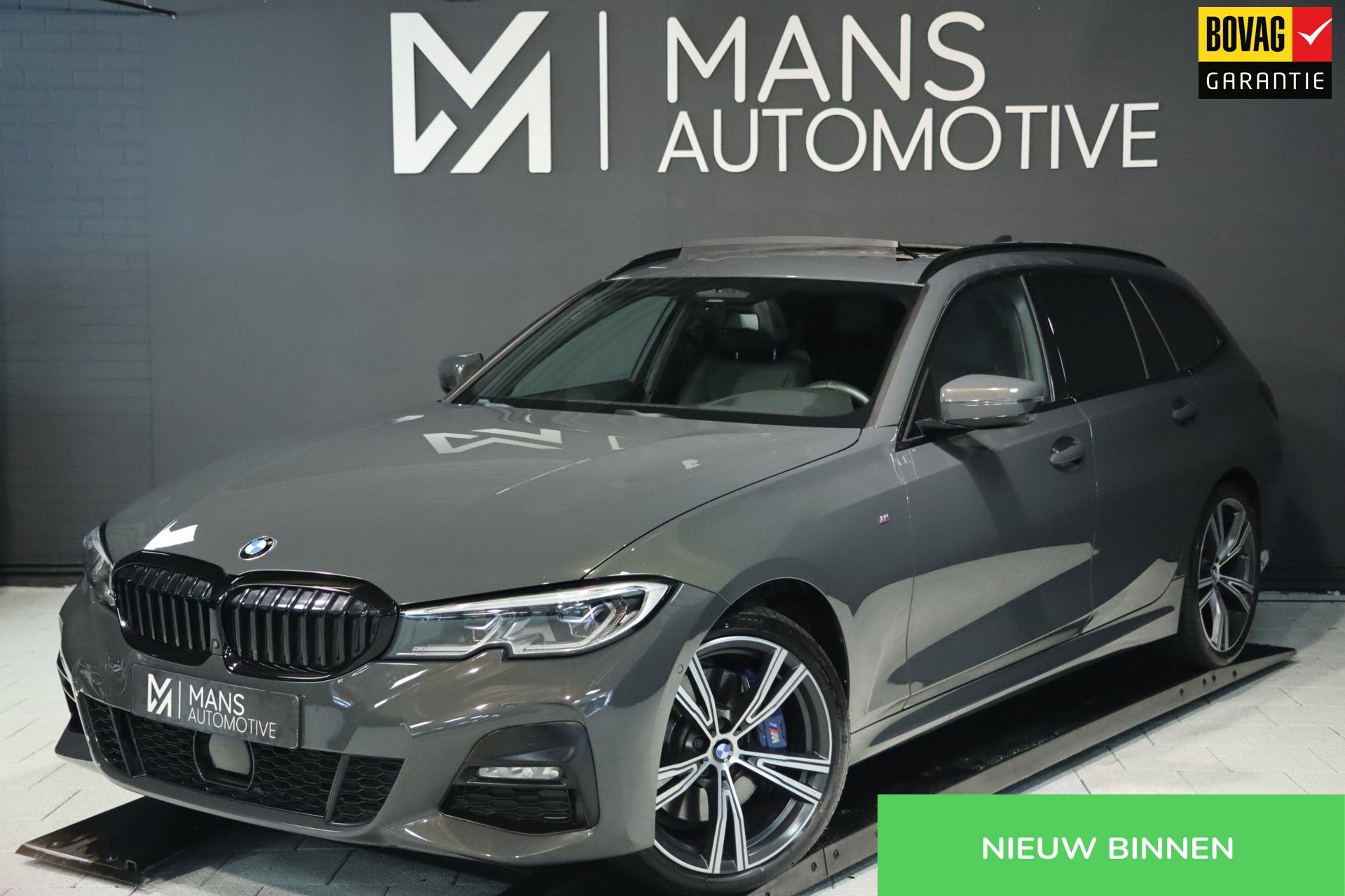 BMW 3-serie 330i xDrive M Sport / PANO / LASER / HUD / MEMOR, Auto's, Automaat, 1998 cc, 15 km/l, Zwart
