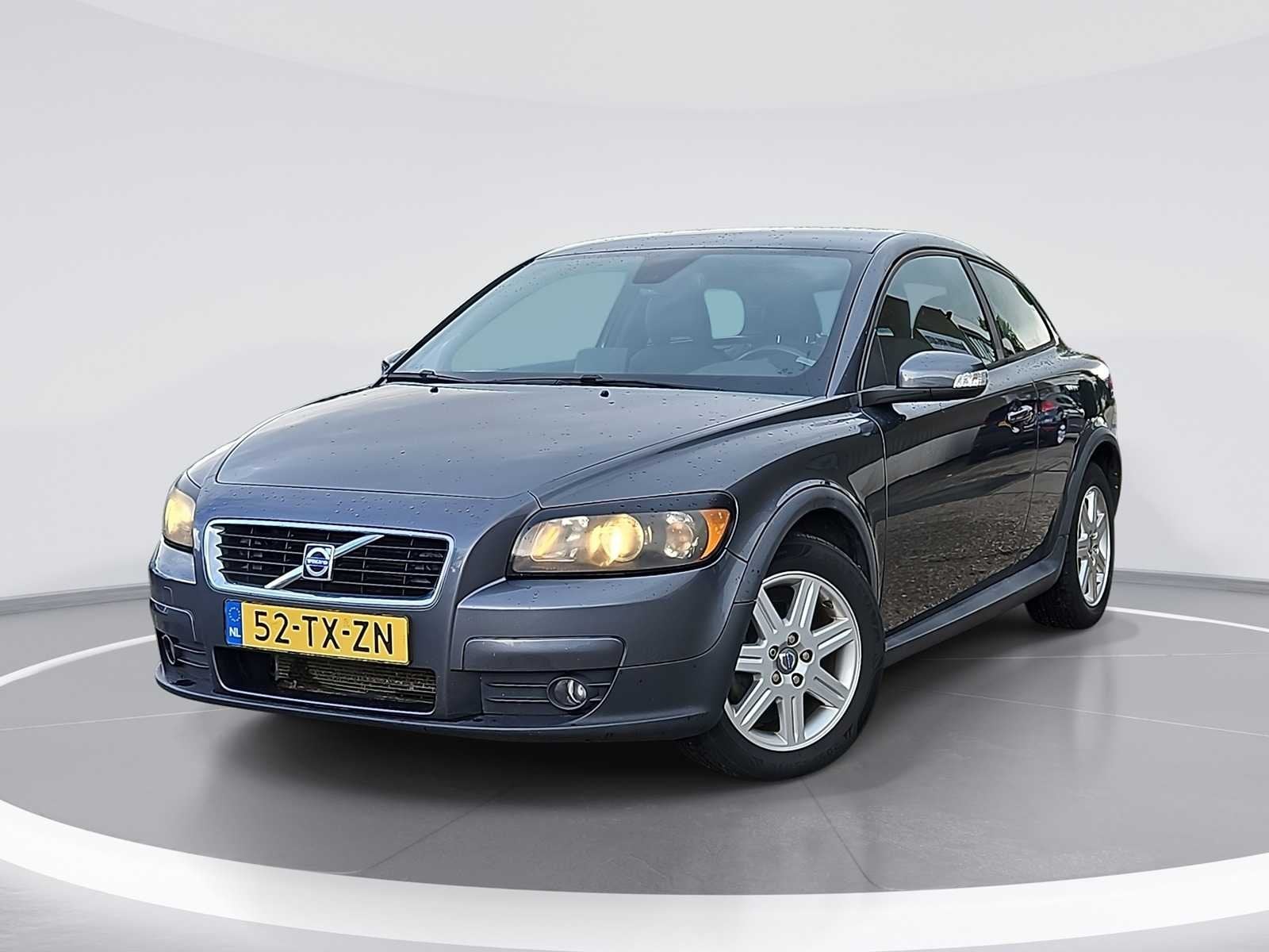 Volvo C30 1.6 Momentum | 52-TX-ZN, Auto's, Voorwielaandrijving, 1596 cc, 101 pk, Gebruikt