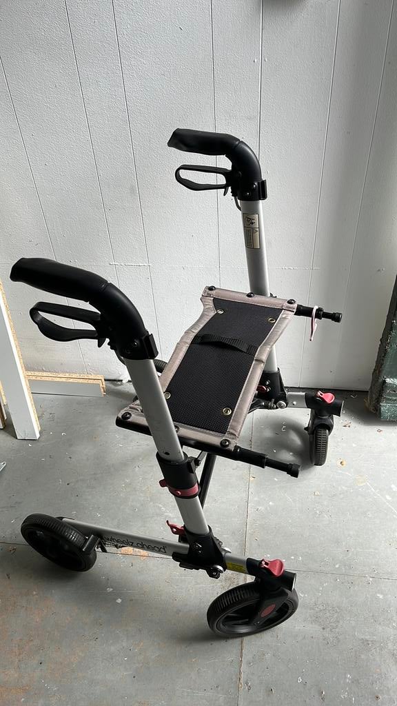 Rollator van Weellz ahead, Diversen, Rollators, Ophalen of Verzenden, Zo goed als nieuw