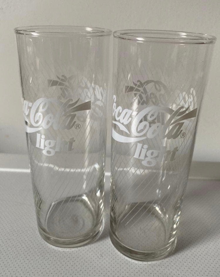 2 Coca-Cola light glazen. Hoogte 14 cm., Verzamelen, Glas en Borrelglaasjes, Ophalen of Verzenden, Zo goed als nieuw, Frisdrankglas