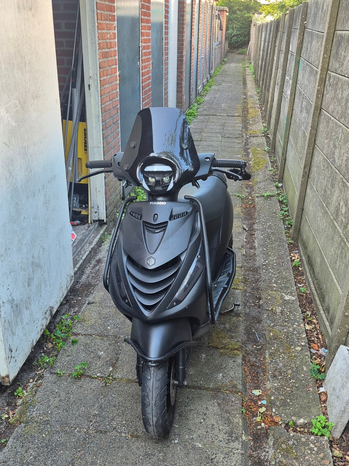 Piaggo zip 4 takt 50cc brom, Ophalen, Zo goed als nieuw, Benzine, Zip