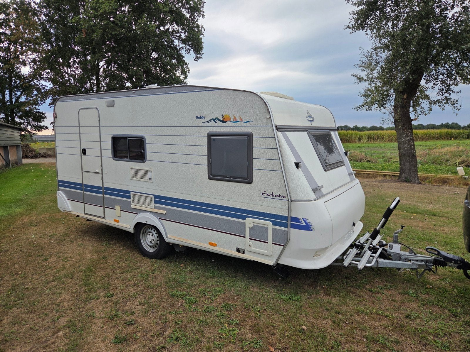 Hobby 440 SFE Exclusive met mover, voortent, luifel, erker, Caravans en Kamperen, Kachel, Hobby, Frans bed, Treinzit
