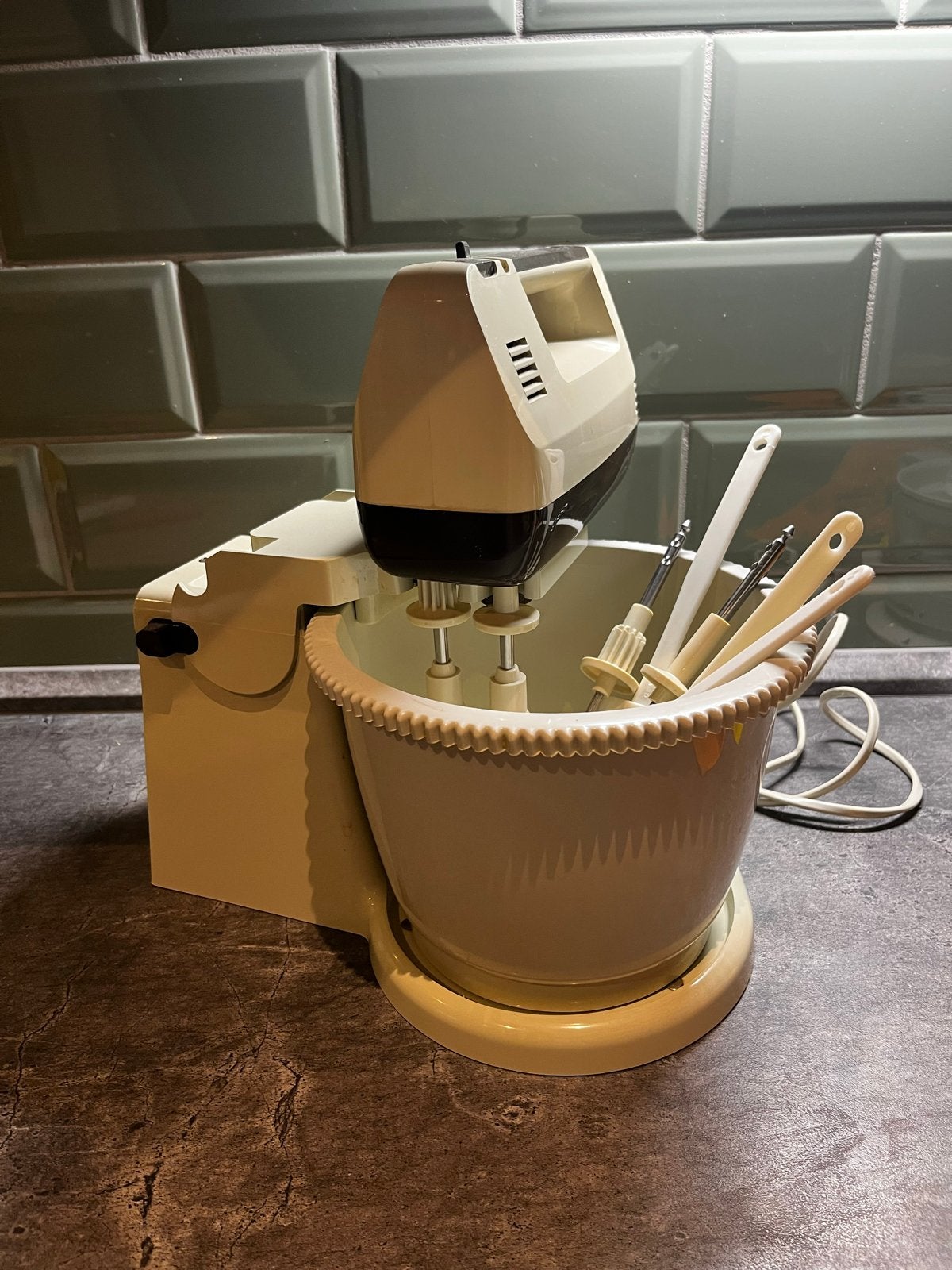 Moulinex Mixer met Kom en Accessoires, 3 snelheden of meer, Ophalen of Verzenden, Zo goed als nieuw, 2 tot 3 liter