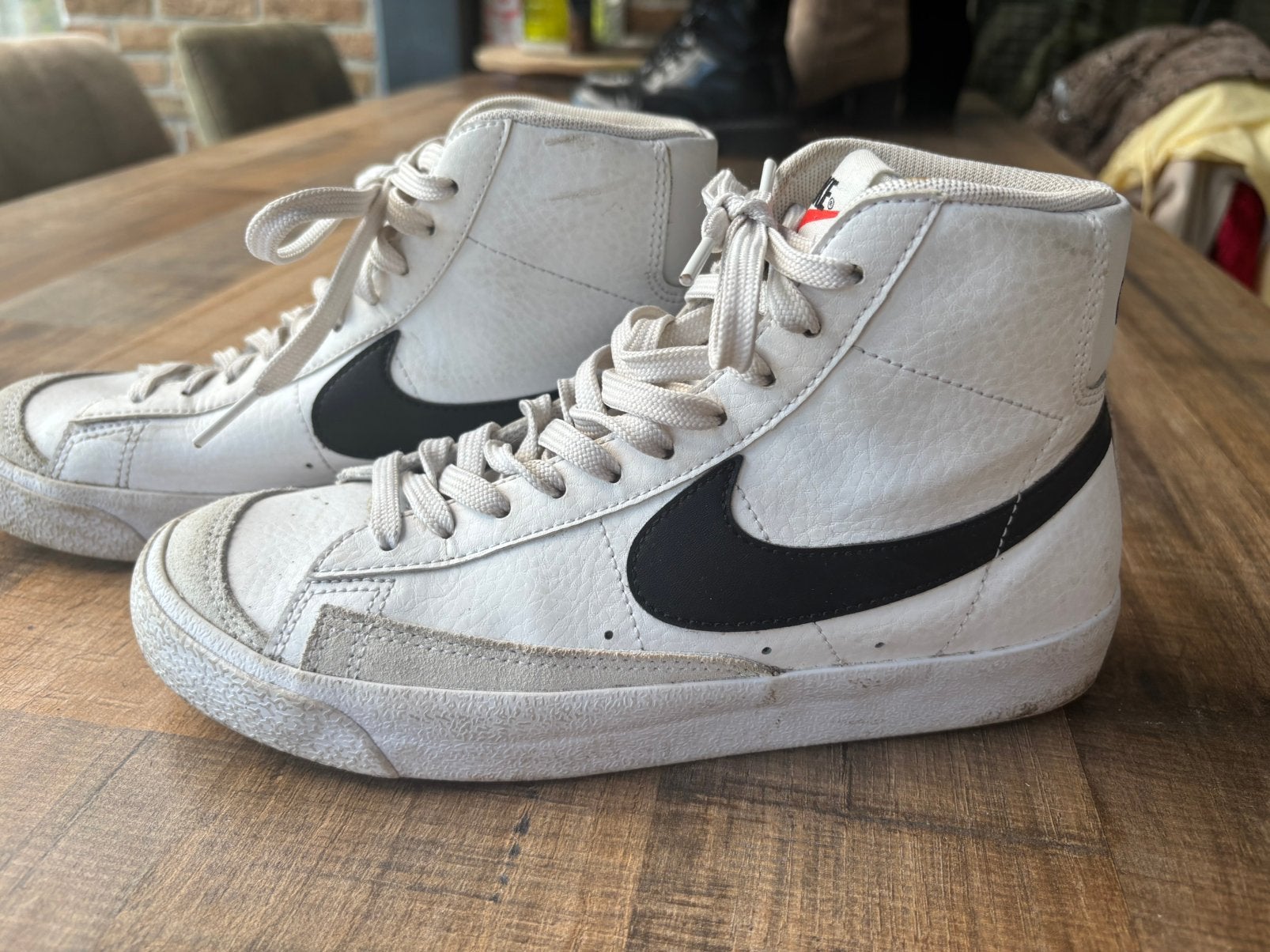 Hoge sneakers Nike maat 38,5, Kleding | Dames, Wit, Ophalen of Verzenden, Sneakers of Gympen, Gedragen