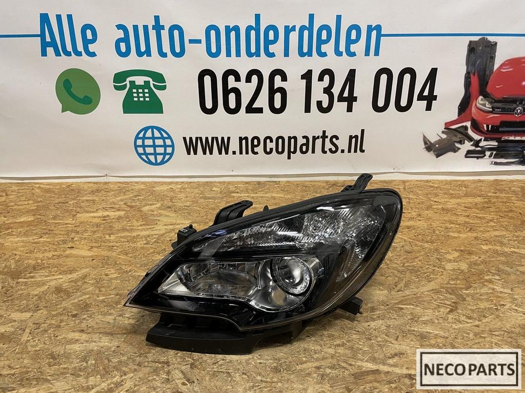 OPEL MOKKA XENON KOPLAMP LINKS ORIGINEEL COMPLEET 95386945, Gebruikt, -, -, Opel