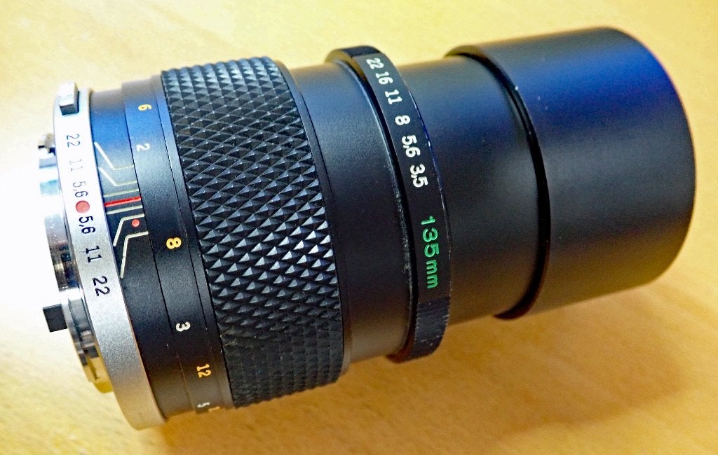 OLYMPUS OM Lens 135 mm, Audio, Tv en Foto, Fotografie | Lenzen en Objectieven, Overige vattingen, OM System, 135 mm, Handmatige focus