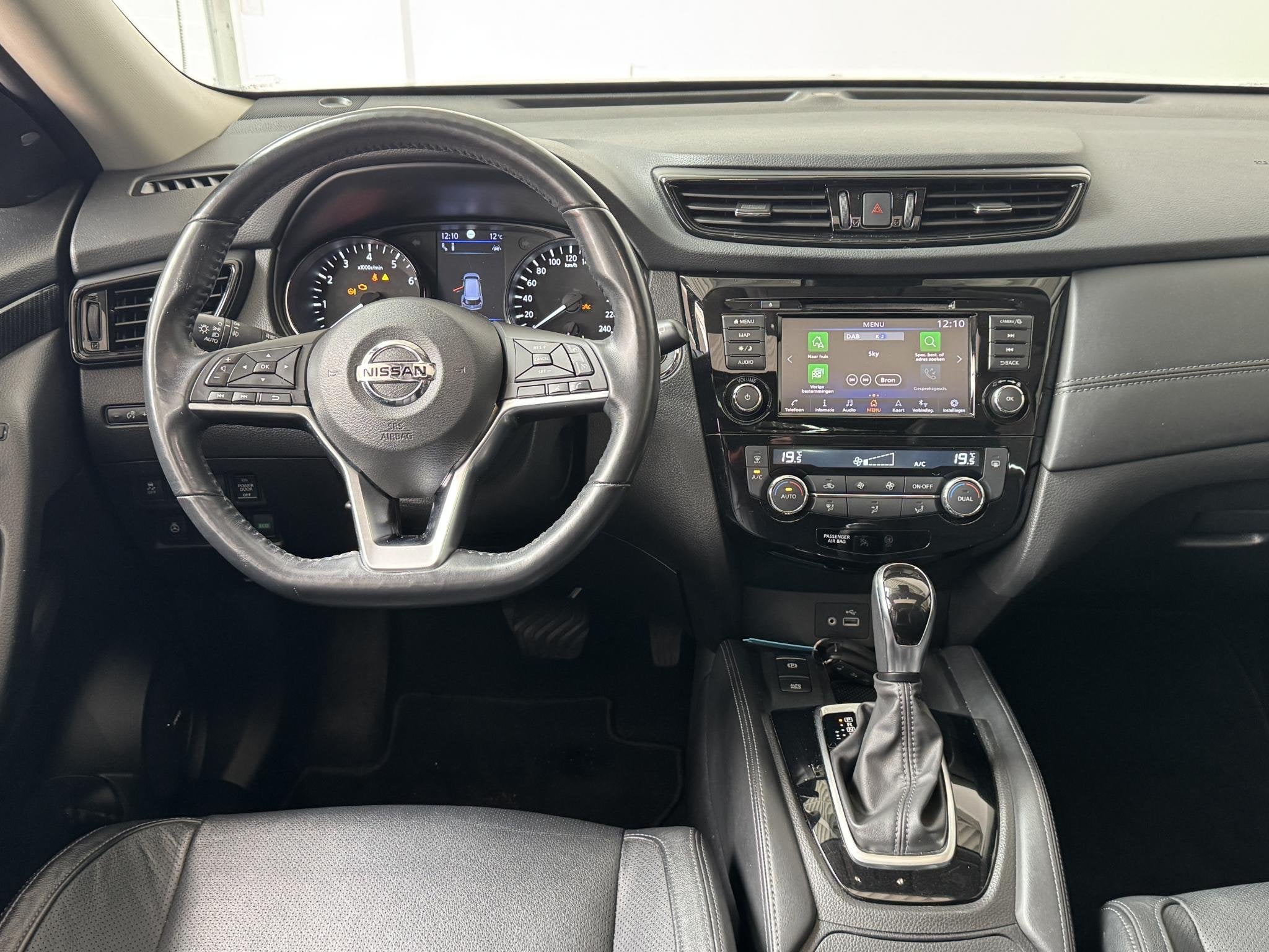 Nissan X-Trail 1.3 DIG-T Tekna | Navigatie | 360 Camera |, Auto's, Lichtsensor, Gebruikt, 4 cilinders, Met garantie (alle)