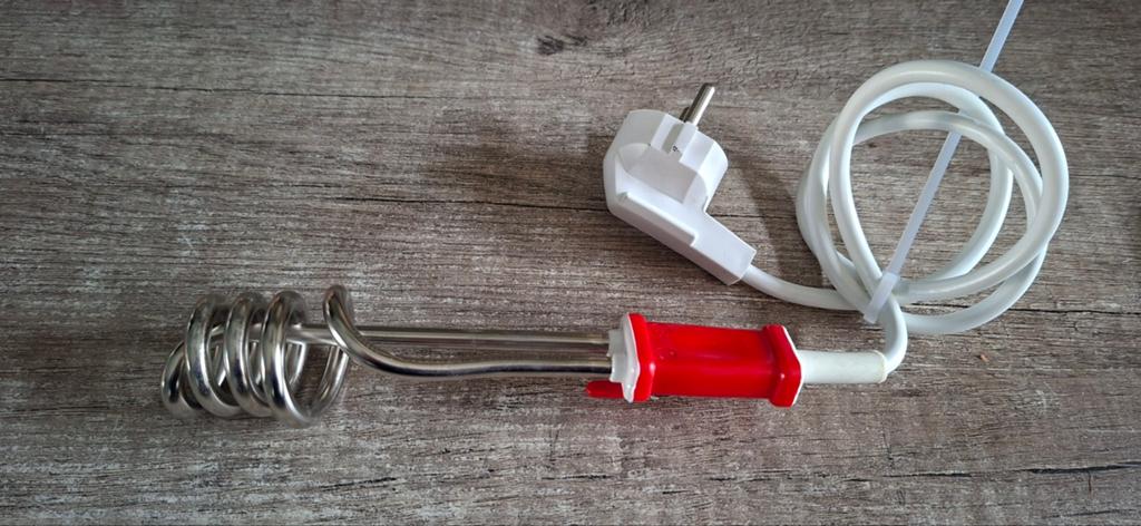 Dompelaar 220 volt, Minder dan 1 liter, Ophalen of Verzenden, Zo goed als nieuw, Rvs