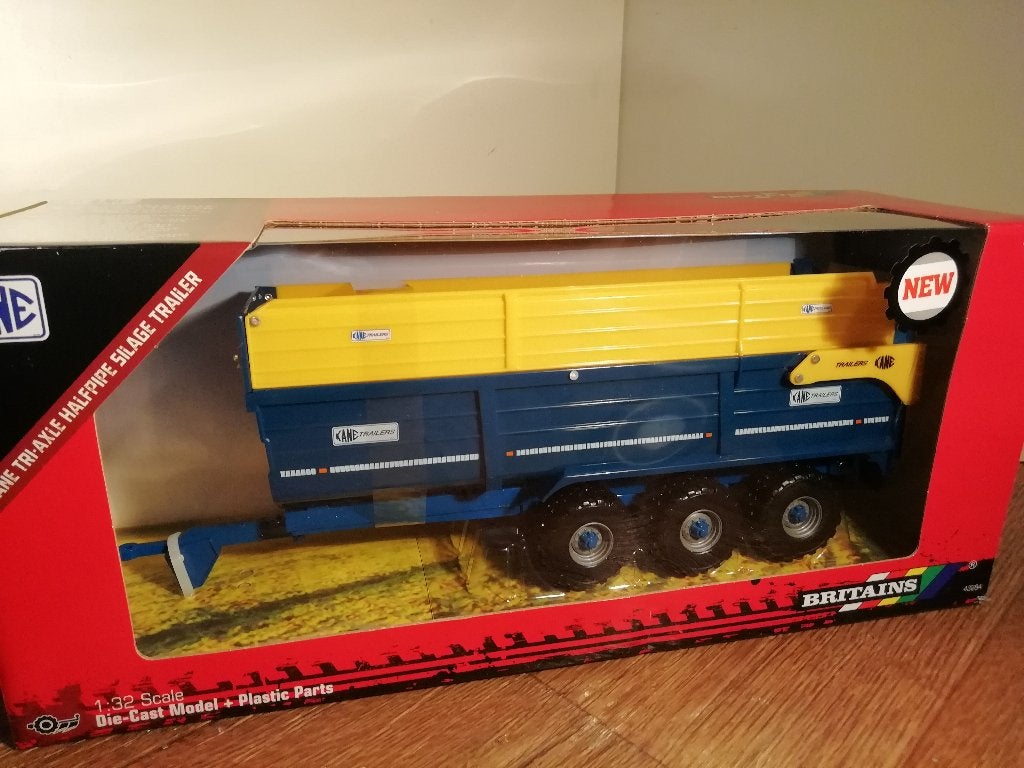 Te koop Britains Kane Tri-Axel Halfpipe Silage Trailer., Ophalen of Verzenden, Nieuw, Tractor of Landbouw, Britains