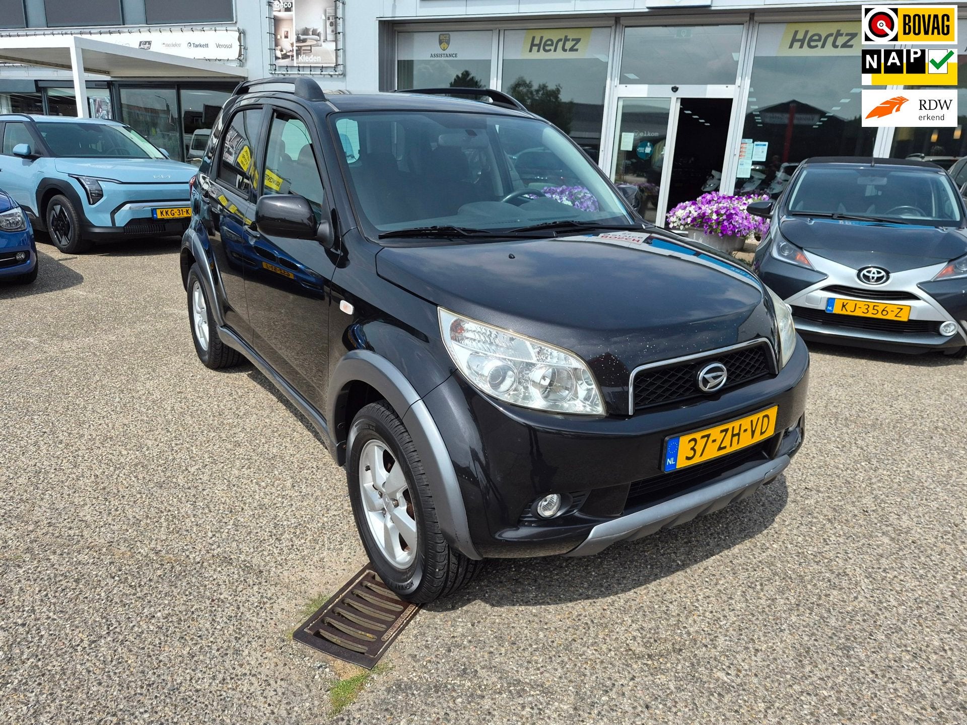 Daihatsu Terios 1.5-16v Adventure, Auto's, 1350 kg, Gebruikt, Zwart, 1165 kg
