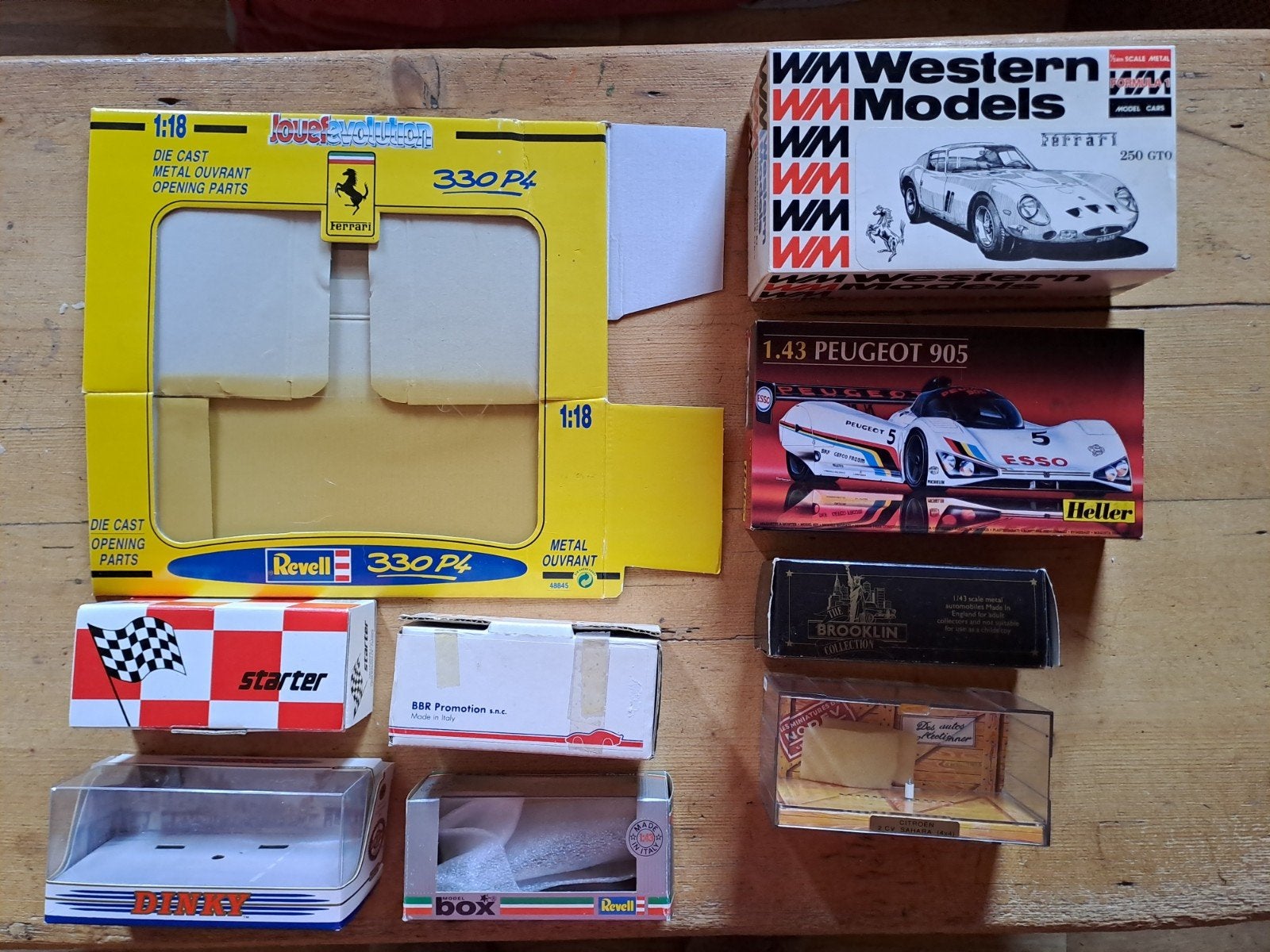 Diverse LEGE doosjes Brooklin Western M - Ferrari, Peugeot, Gebruikt, Auto, 1:32 tot 1:50, Ophalen of Verzenden