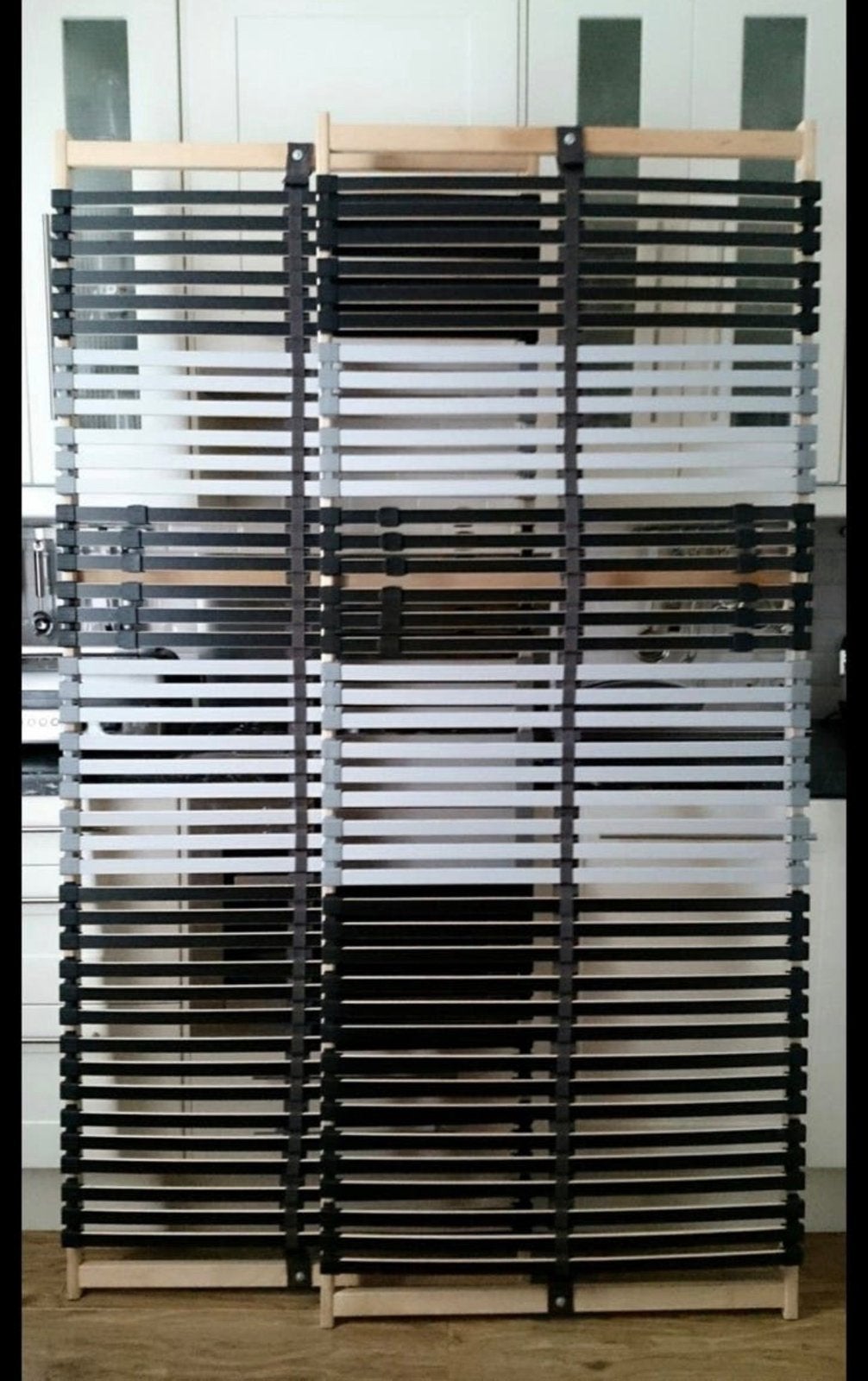 Twee keer lattenbodem Leirsund 80 x 200 (totaal 160 x 200), Ophalen, Zo goed als nieuw, Eenpersoons, 80 cm