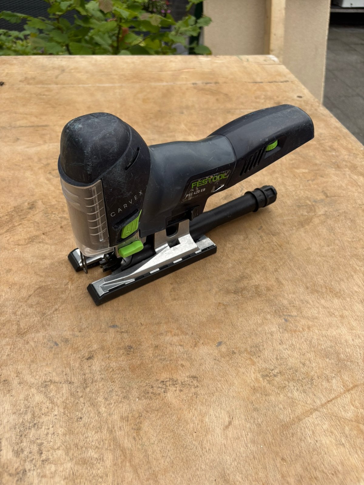 Psc 420 festool accu decoupeerzaag, Ophalen of Verzenden, Zo goed als nieuw, Minder dan 600 watt, Vlakschuurmachine