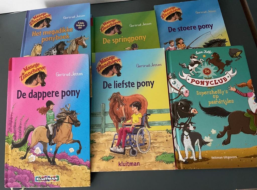 Diverse paarden kinderboeken - Manege Zonnehoeve & De Ponycl, Boeken, Kinderboeken | Jeugd | onder 10 jaar, Gelezen, Fictie algemeen