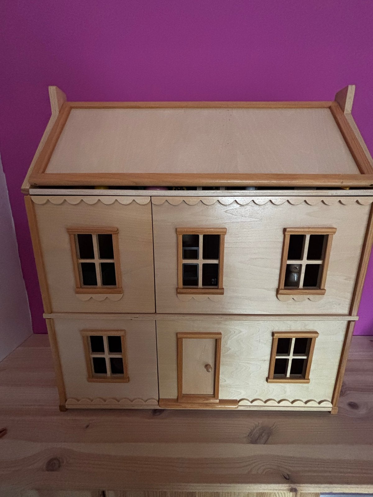 Petit Amelie La Parisienne Poppenhuis, Ophalen, Zo goed als nieuw, Poppenhuis