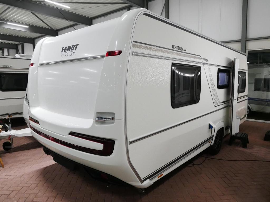 Fendt Tendenza 560 SFDW NU MET GRATIS MOVER., Niet ingevuld, Schokbreker, Rondzit, Bedrijf