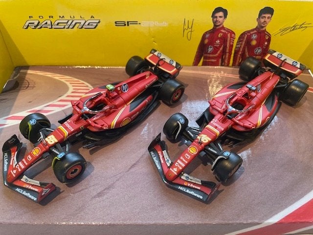 Ferrari SF-24 C. Leclerc en C. Sainz 2024, Ophalen of Verzenden, Zo goed als nieuw, Formule 1