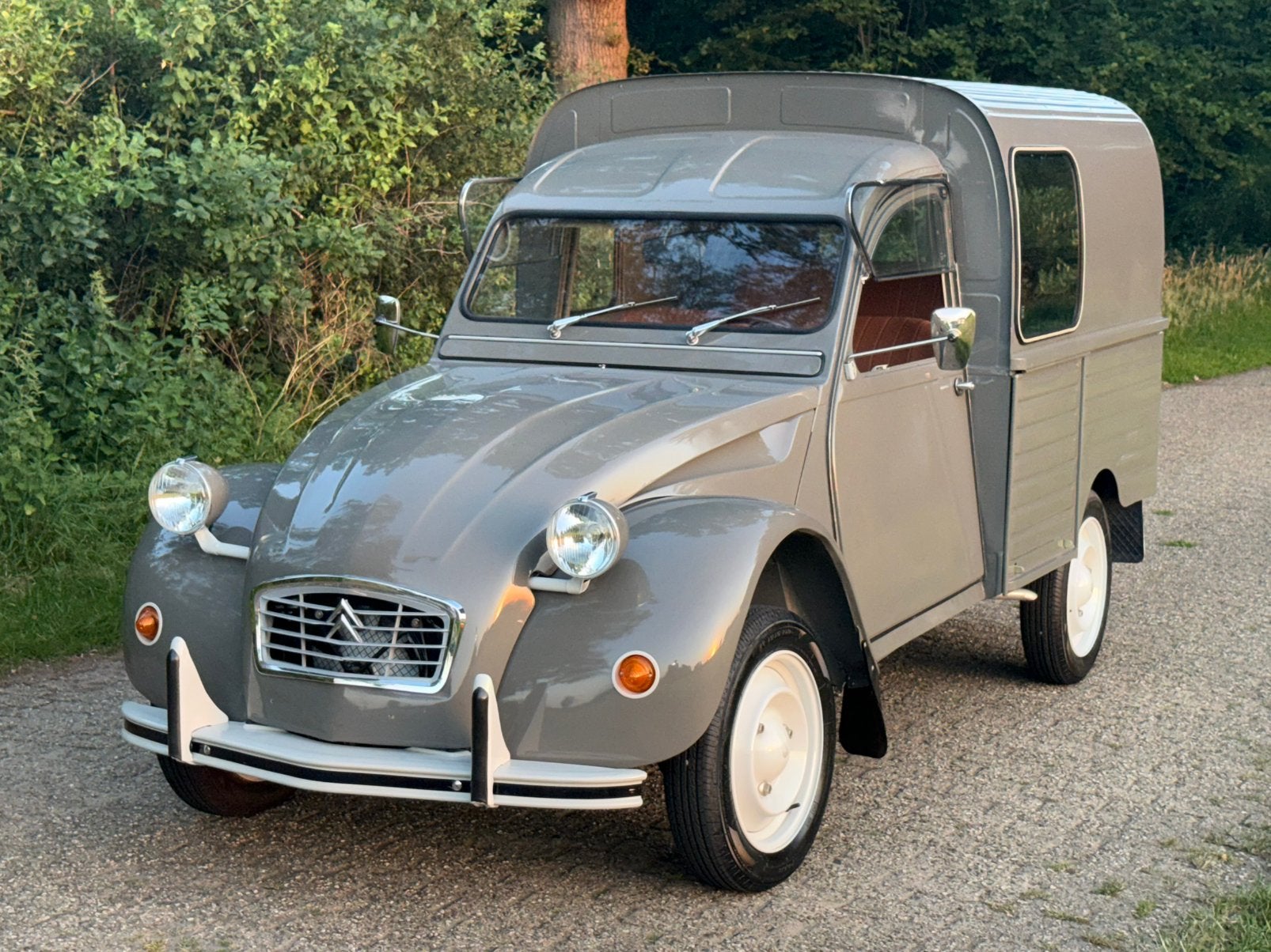 1975 Citroen 2CV AK400 Besteleend  ETNA GREY,  Spanje, Auto's, Voorwielaandrijving, 2CV, Handgeschakeld, Zilver of Grijs