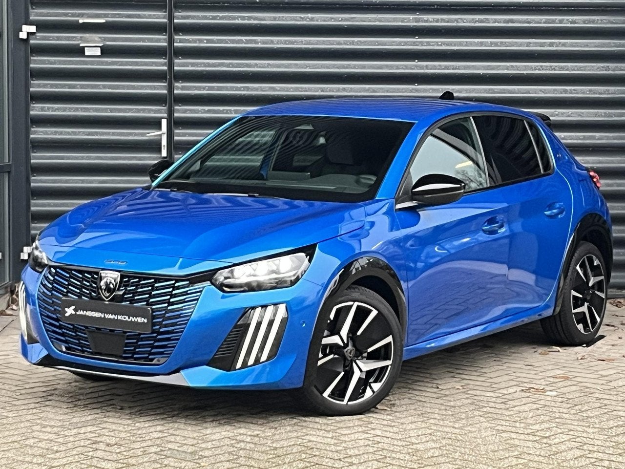 Peugeot 208 1.2 Hybrid 145 e-DCS6 GT / Voordeel / 2+6 Jaar g, Auto's, Automaat, 145 pk, Gebruikt, 1199 cc