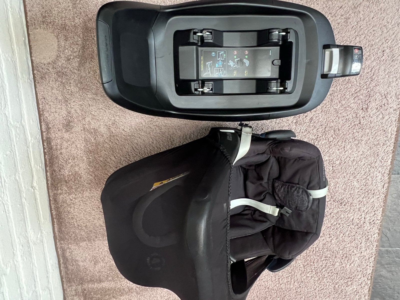 Complete babyuitzet: Maxi-Cosi, draagzak, flessenwarmer, bab, Slaapstand, Ophalen of Verzenden, Zo goed als nieuw, Isofix