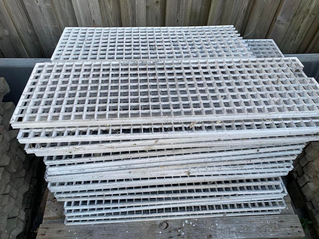 Roosters 30 x 100.  40 stuks, Ophalen, Gebruikt, IJzer
