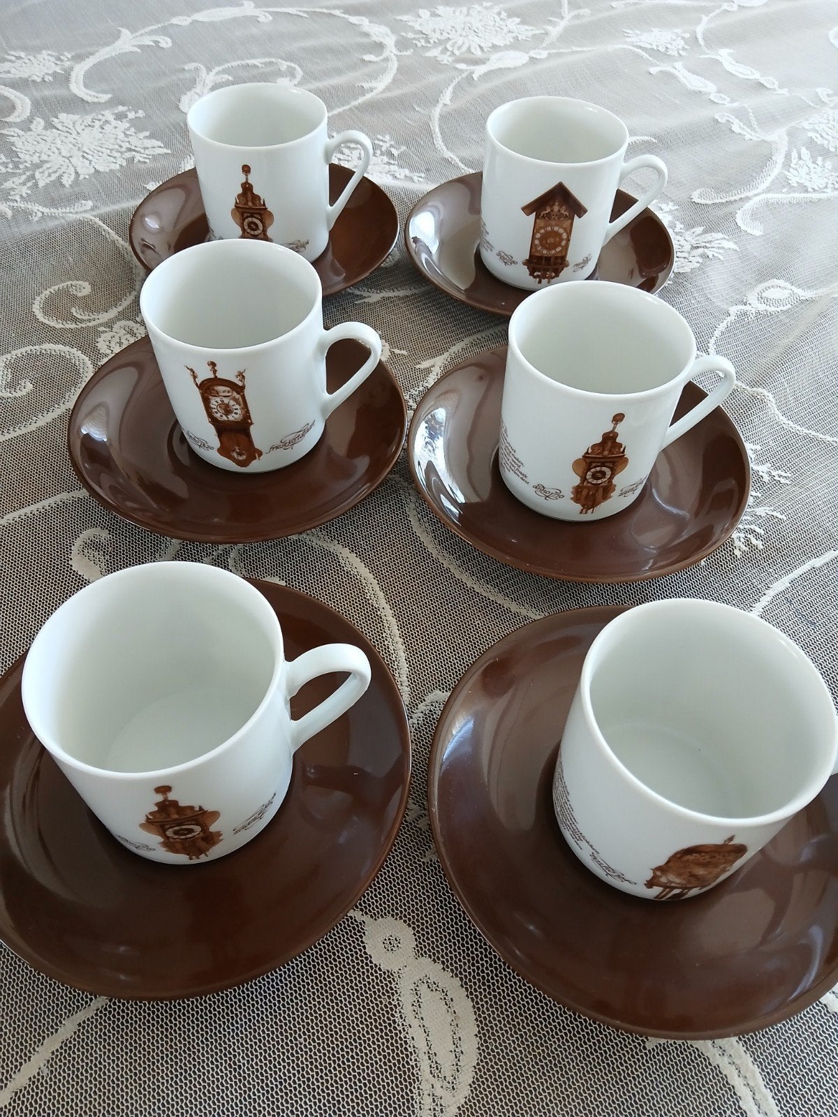 Retro porseleinen kop en schotels klokkenservies, Verzamelen, Ophalen of Verzenden, Huis en Inrichting