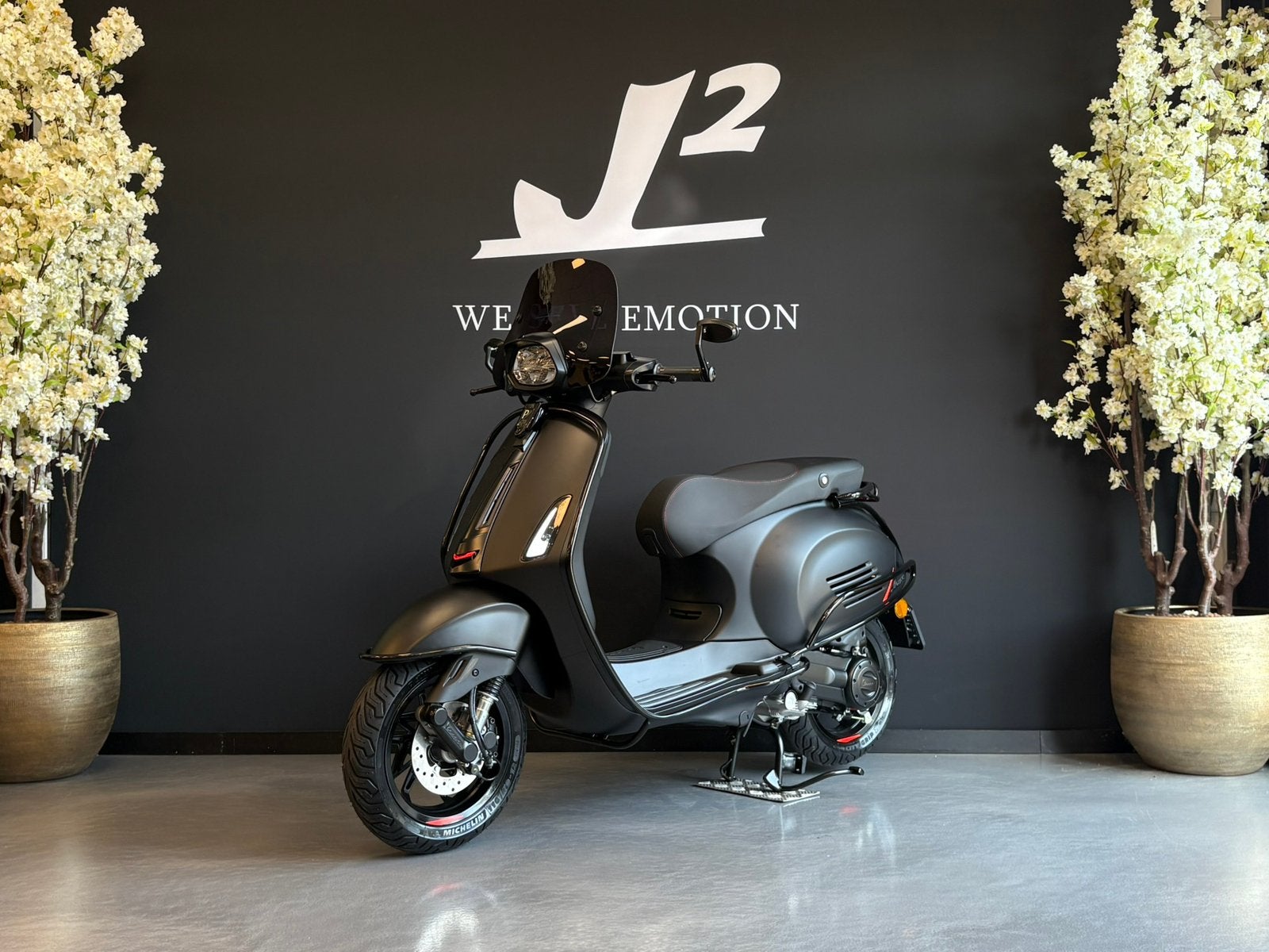 Vespa Sprint | Virtual Cockpit | Zwart | Nieuw | Full-Option, Fietsen en Brommers, Overige modellen, ., Maximaal 45 km/u, Nieuw