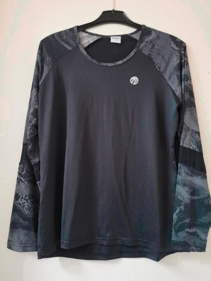 Leontien sportshirt zwart dierenprint  maat L, Zwart, Maat 42/44 (L), Nieuw, Ophalen of Verzenden