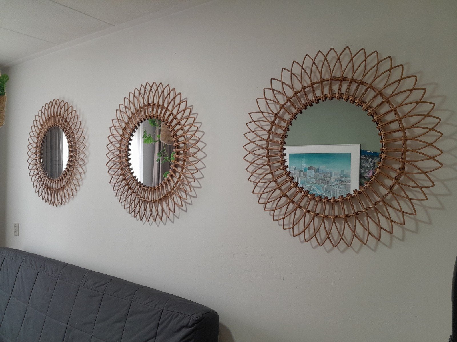 Set van 3 rotan spiegels in zonnebloem design, Ophalen, Zo goed als nieuw, Rond, 50 tot 75 cm