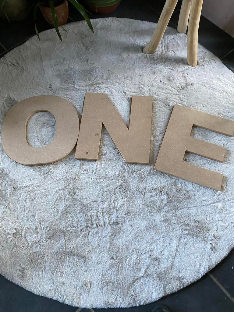 Grote MDF houten letters ONE, Kinderen en Baby's, Ophalen of Verzenden, Gebruikt, Wanddecoratie
