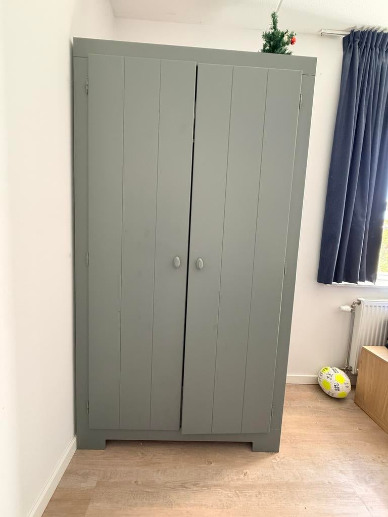 Kledingkast Jade van merk Woood, Huis en Inrichting, Ophalen, Zo goed als nieuw, 150 tot 200 cm, 50 tot 75 cm