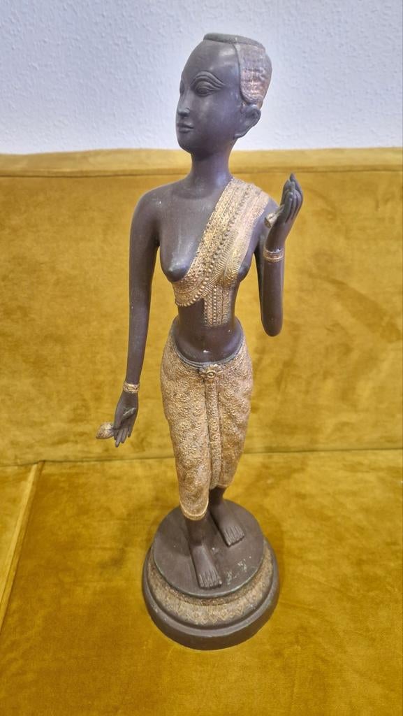 Antiek bronzen beeld van Afrikaanse danseres, Ophalen of Verzenden, 20 - 50 cm, Beeld, Bruin