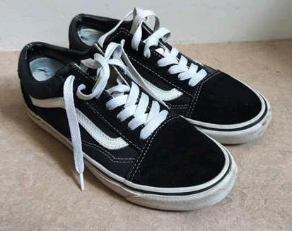 Zwarte Vans old skool met suede neuzen maat 37, Kleding | Dames, Ophalen, Zwart, Sneakers of Gympen, Gedragen