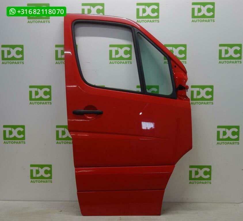 Mercedes Sprinter W906 ('06-'18) Voorportier rechts rood, Gebruikt, Deur, Mercedes-Benz, Ophalen of Verzenden