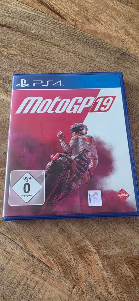 MotoGP 19 voor PS4 - Tegen elk aannemelijk bod, Online, Gebruikt, 1 speler, Racen en Vliegen